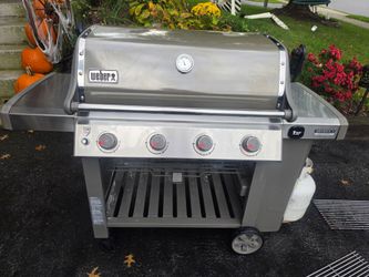 Weber Genesis II 4-Burner Gas Grill