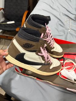 Travis Scott Air Jordan 1