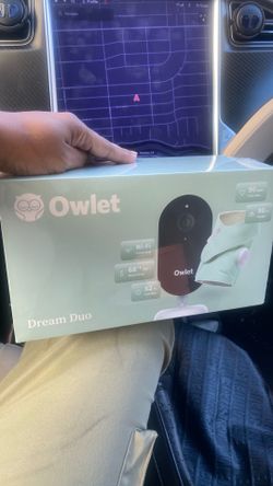 Owlet  Baby monitoring sock and camera