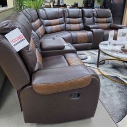 New sectional in box 📦 1499