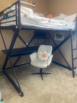 Full size loft bed