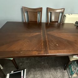 !! MUST GO !! Dining Table, 6 Chairs , Extandeble