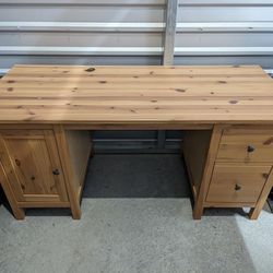 Desk - Ikea Hemnes