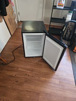 Freezer Made By Whynter  Obo