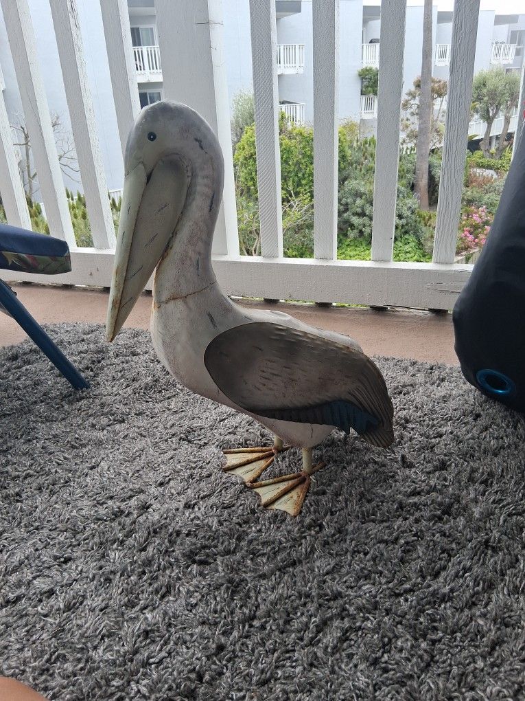 Cute Metal Pelican For Outdoor Use