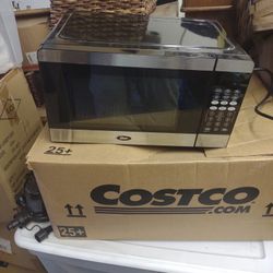 Oster Microwave