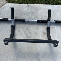 Pull Up Bar 