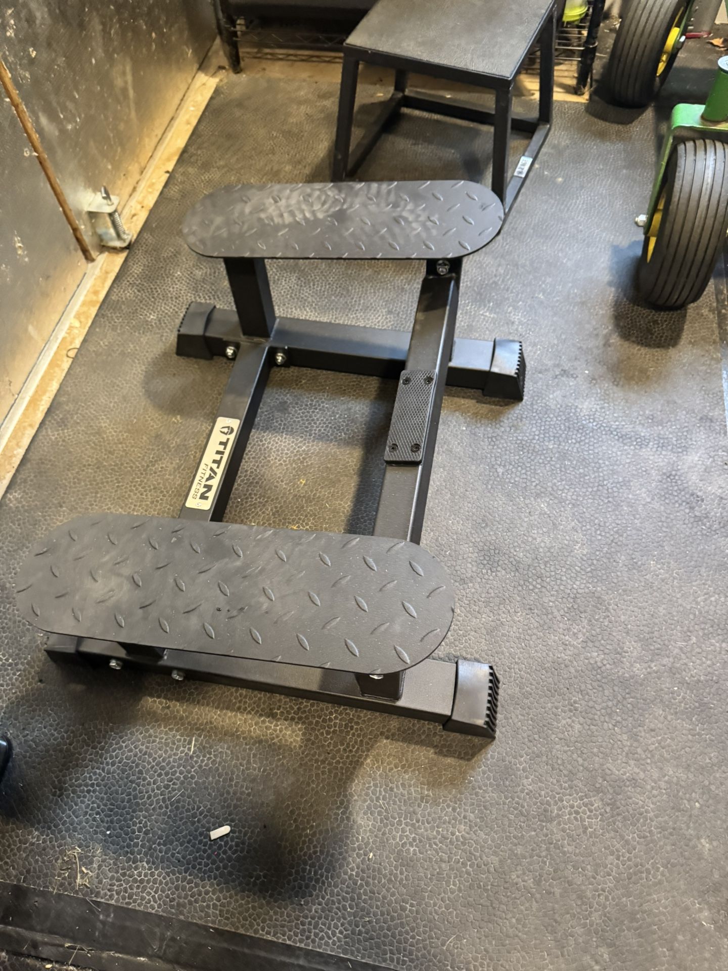 Titan Fitness T Bar Row Platform