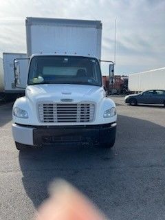 2012 FREIGHTLINER M2