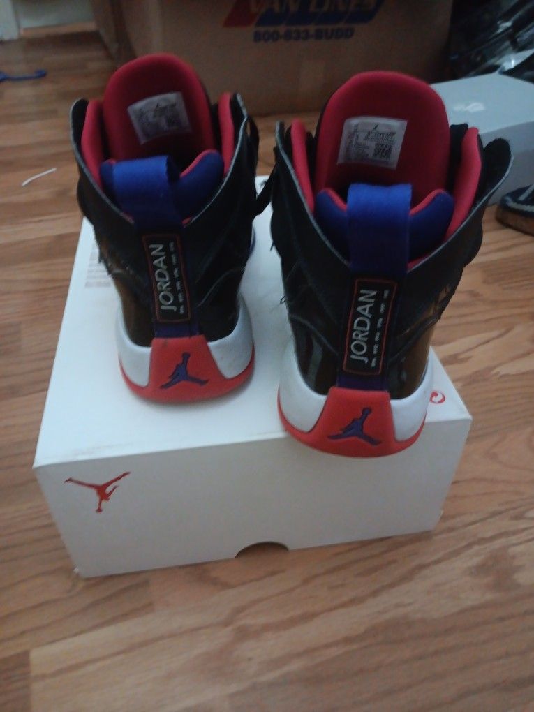 Jumpman Two Trey Black/true Red Dark Concord
