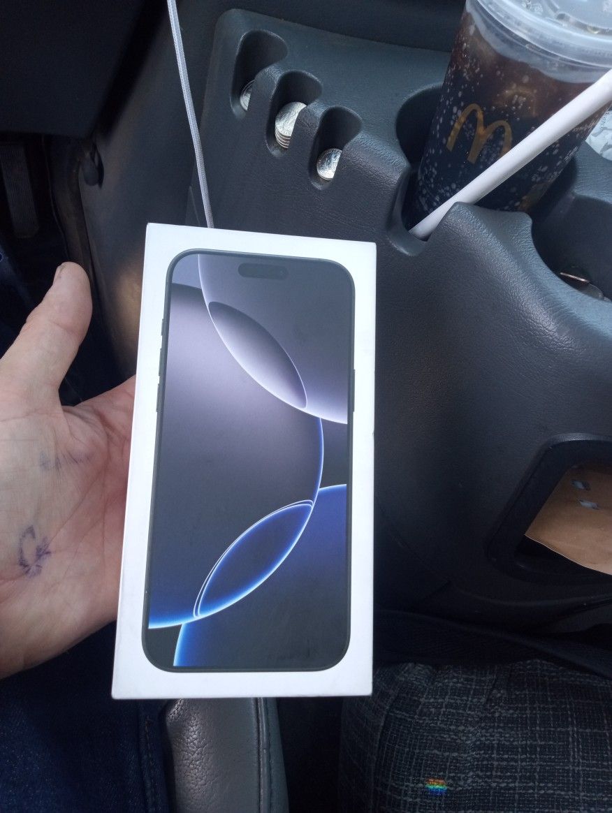 iPhone 16 Pro Max
