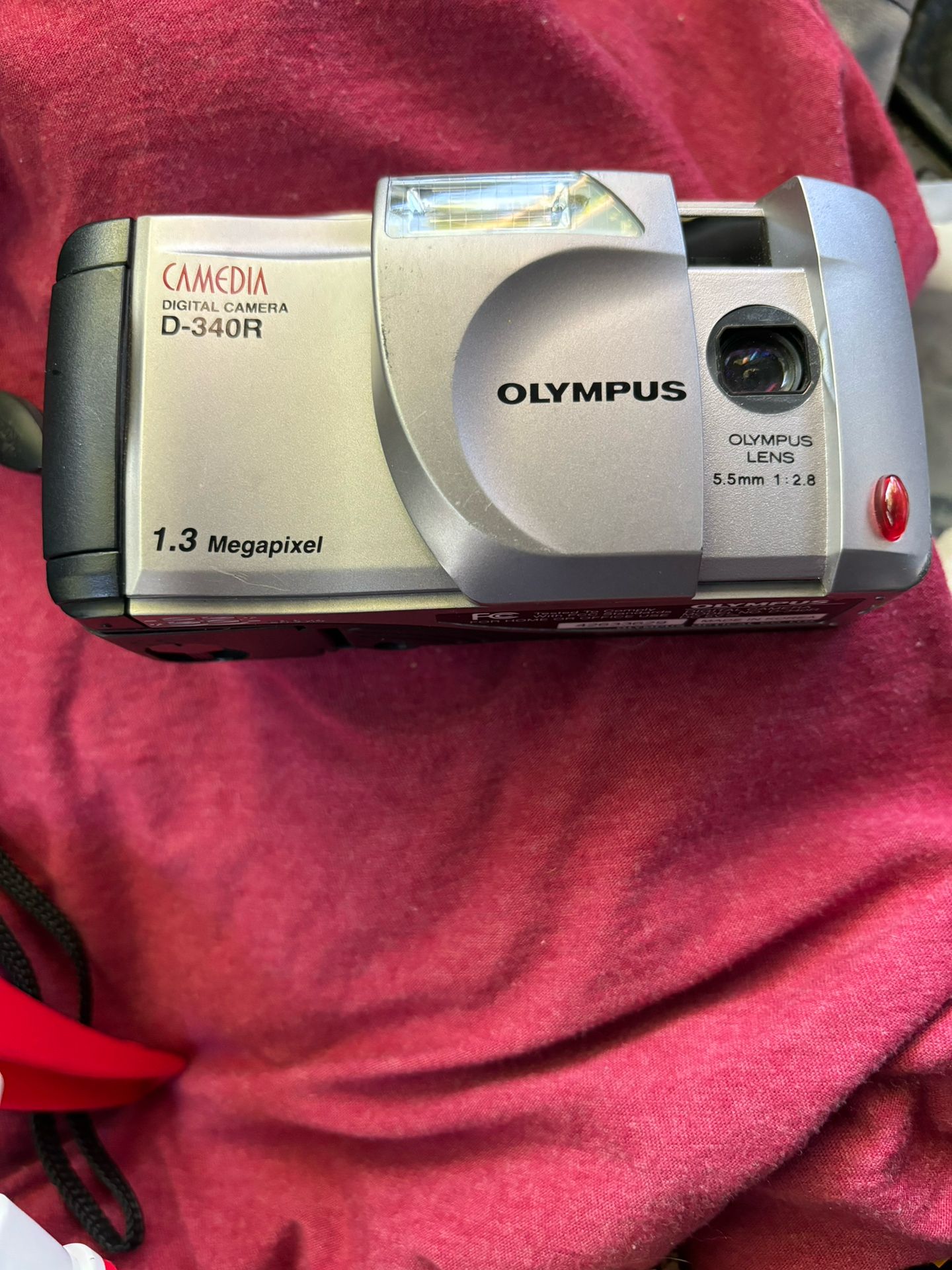 Silver Olympus Camedia LCD Digital Camera D-340R 1.3 Megapixel