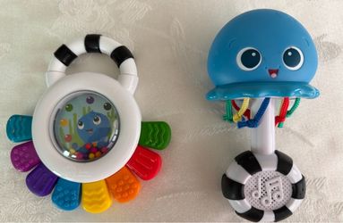 Baby Einstein Ocean Glow Musical Toy and Rattle Teether