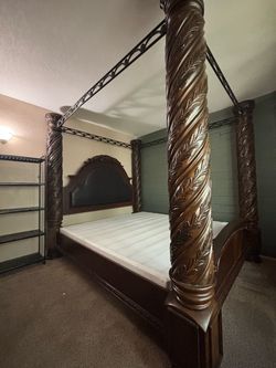 King bed frame