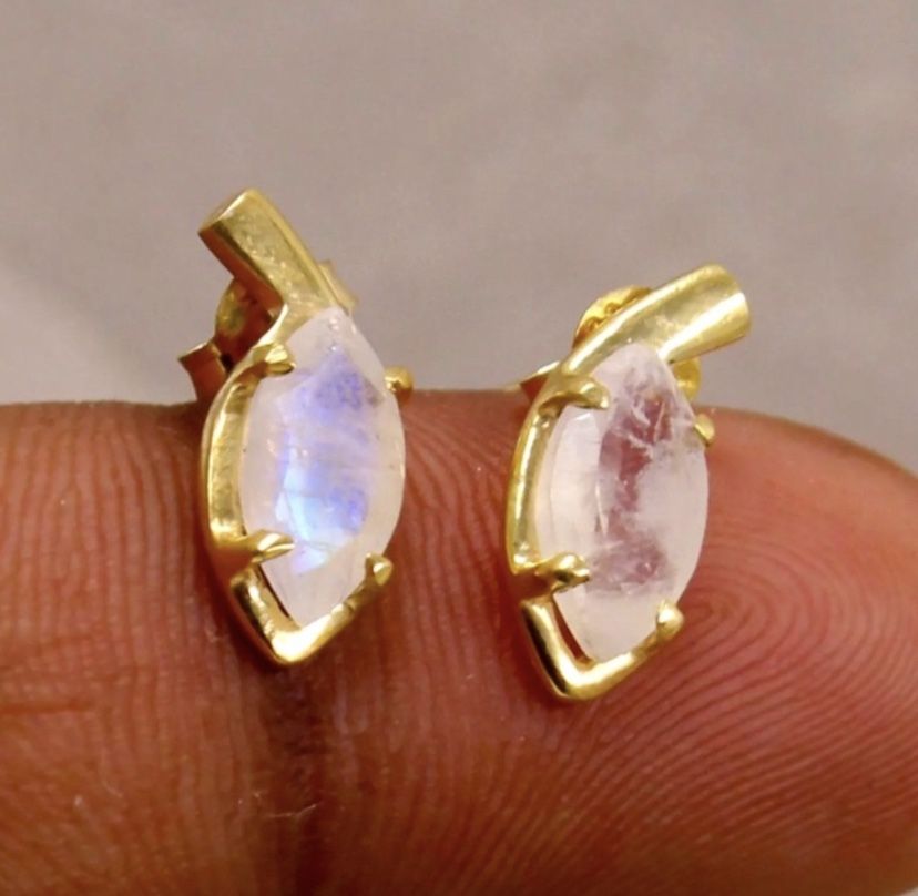 Moonstone Gold Earrings 925