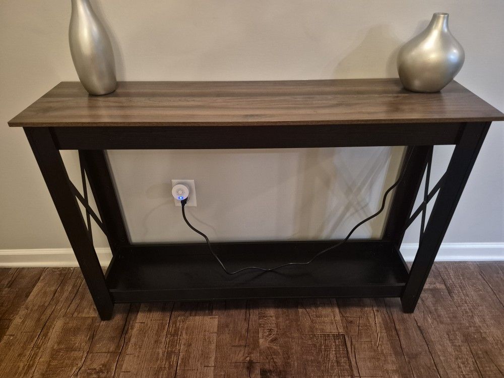 Samha Console Table With Charging Station
