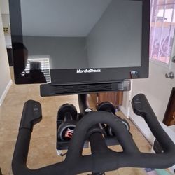 NOTIC TRACK EXER ISE BIKE