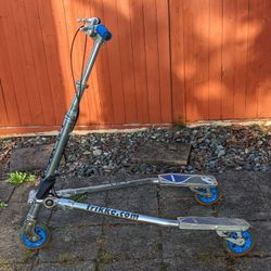 TRIKKE 6 YOUNG ADULT PUSH SCOOTER