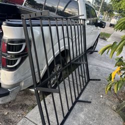 Queen Metal Base 