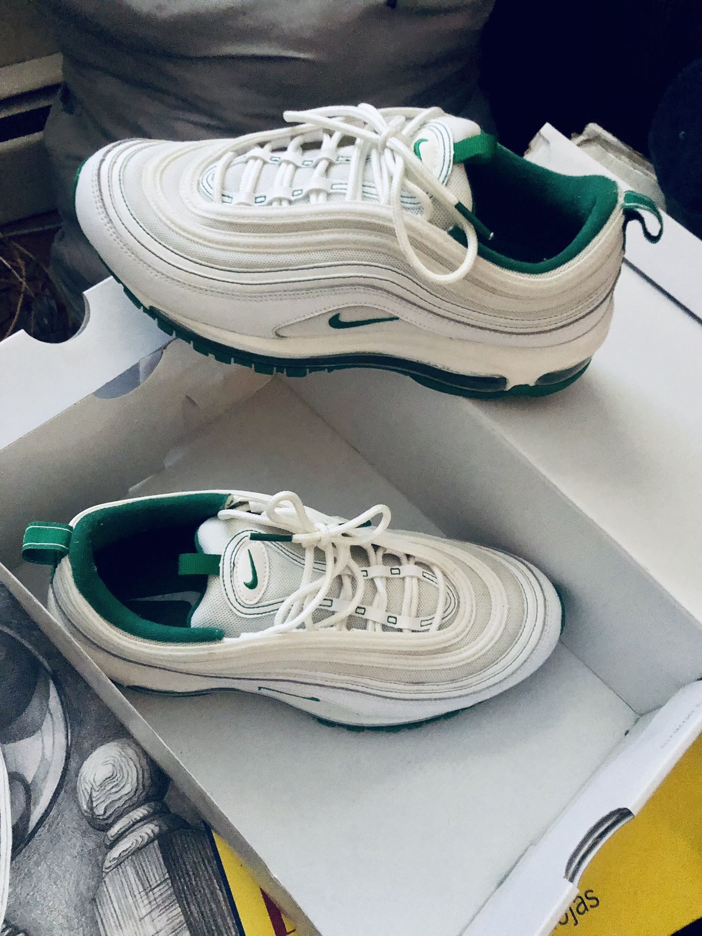 Air max 97 white Green Upper Contains S Synthetic leather