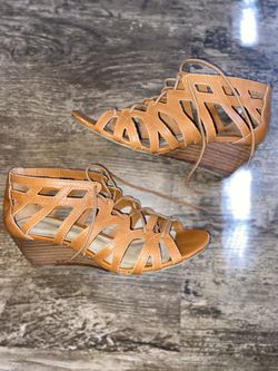 Coach Sandals Size 7