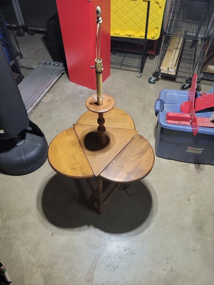 Colonial Style Drop End Table