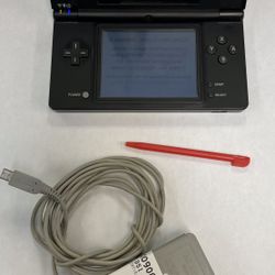 Nintendo DSI TWL-001 Includes Stylus Pen & Charger 
