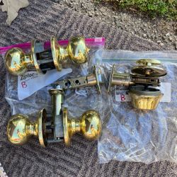 2 Kwikset Door Knob And Cylinder Sets No Keys