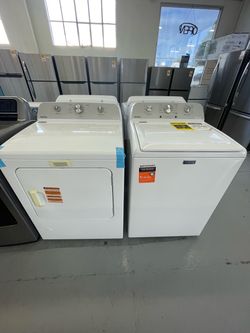 New Maytag Set Washer 4.3 Cu Ft and Dryer Gas
