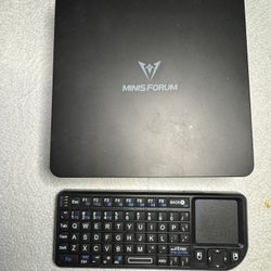 MINISFORUM UM690L Slim Mini PC AMD Ryzen 9 6900HX 32Gb 1Tb