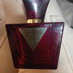 GUESS SEDUCTIVE RED