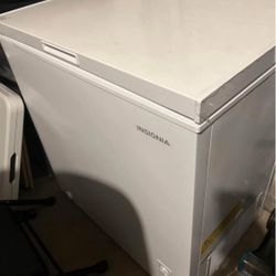 Small Insignia Deep Freeze