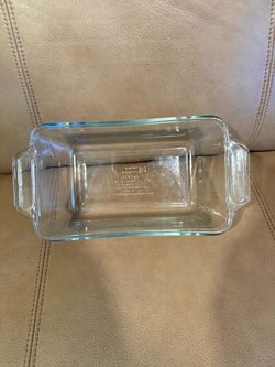 Anchor Ovenware 5" x 9" x 3" Clear Glass Loaf Dish Baking Pan 1.5 Qt