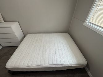 Queen Bed Set – Serta Sertapedic Mattress & Heavy-Duty Metal Frame