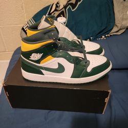 2022 Air Jordan 1 Mid “Sonics” - Size 12- Tried On