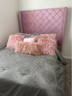 Queen pink bed with mattress