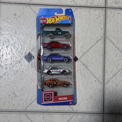 Hot Wheels Nissan Set
