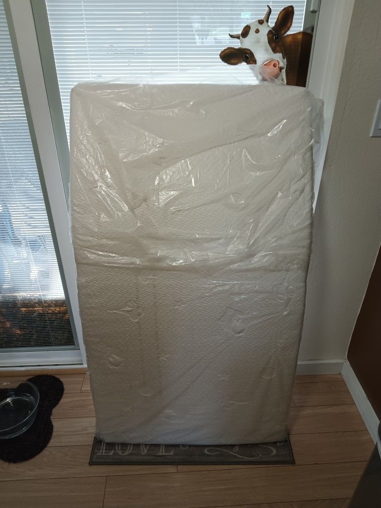 Crib Mattress, New , Cloth, $45