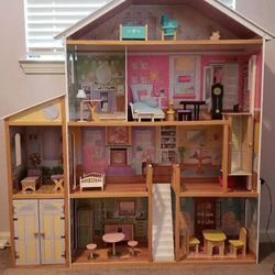 Like New Super Large And Stable Doll House With All The Furniture, Great Condition 