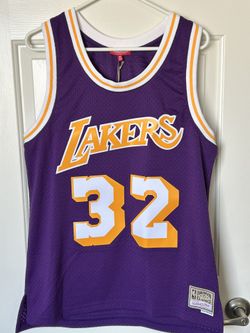 Mitchell & Ness Magic Johnson Hardwood Classics Lakers #32 Jersey!