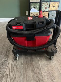 Milwaukee m18 vacuum
