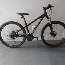 BICYCLE GIANT 24 SPEED SIZE 27,5 BRAND NEW 
