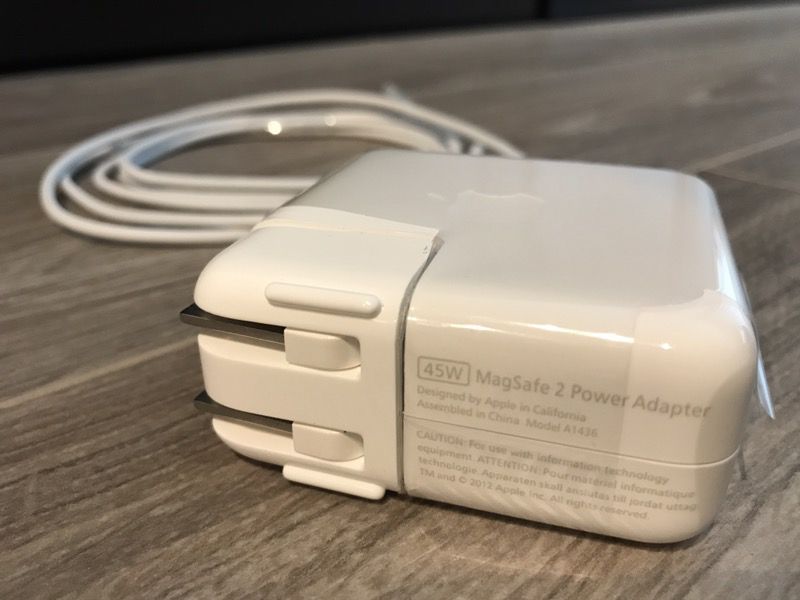 NEW Genuine Apple MacBook Air 45W Magsafe 2 Power Adapter Charger