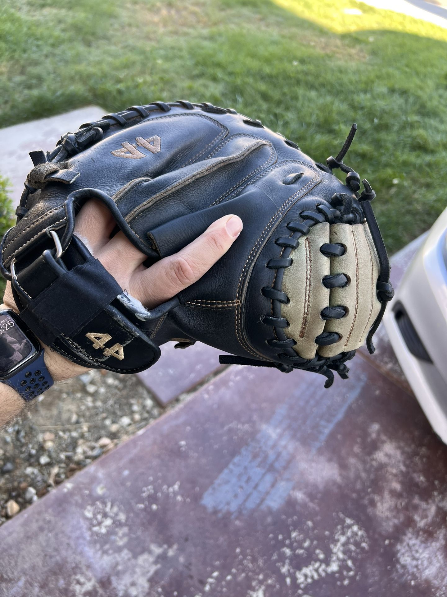 Glove