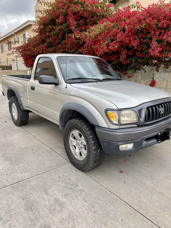 2002 Toyota Tacoma prerunner 4 cylinder auto for Sale in Los Angeles