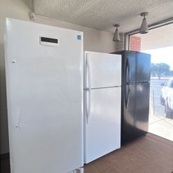 Specials This Weekend On All Fridges 