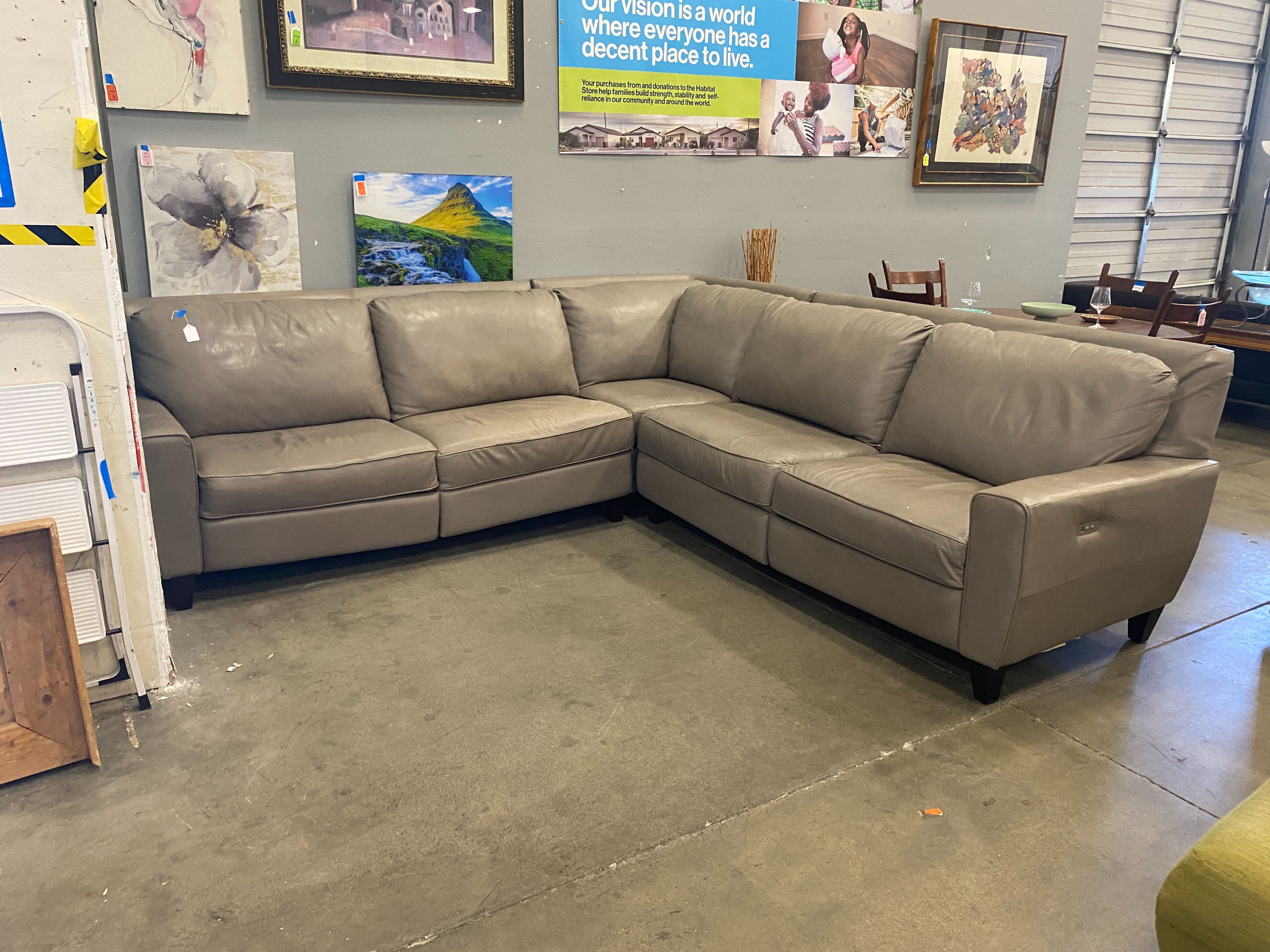 LA-Z-BOY Creamy Grey Leather XL Corner Sectional Recliner