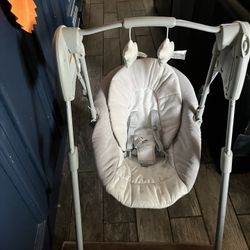 Graco Slim Spaces Compact Baby Swing, Reign