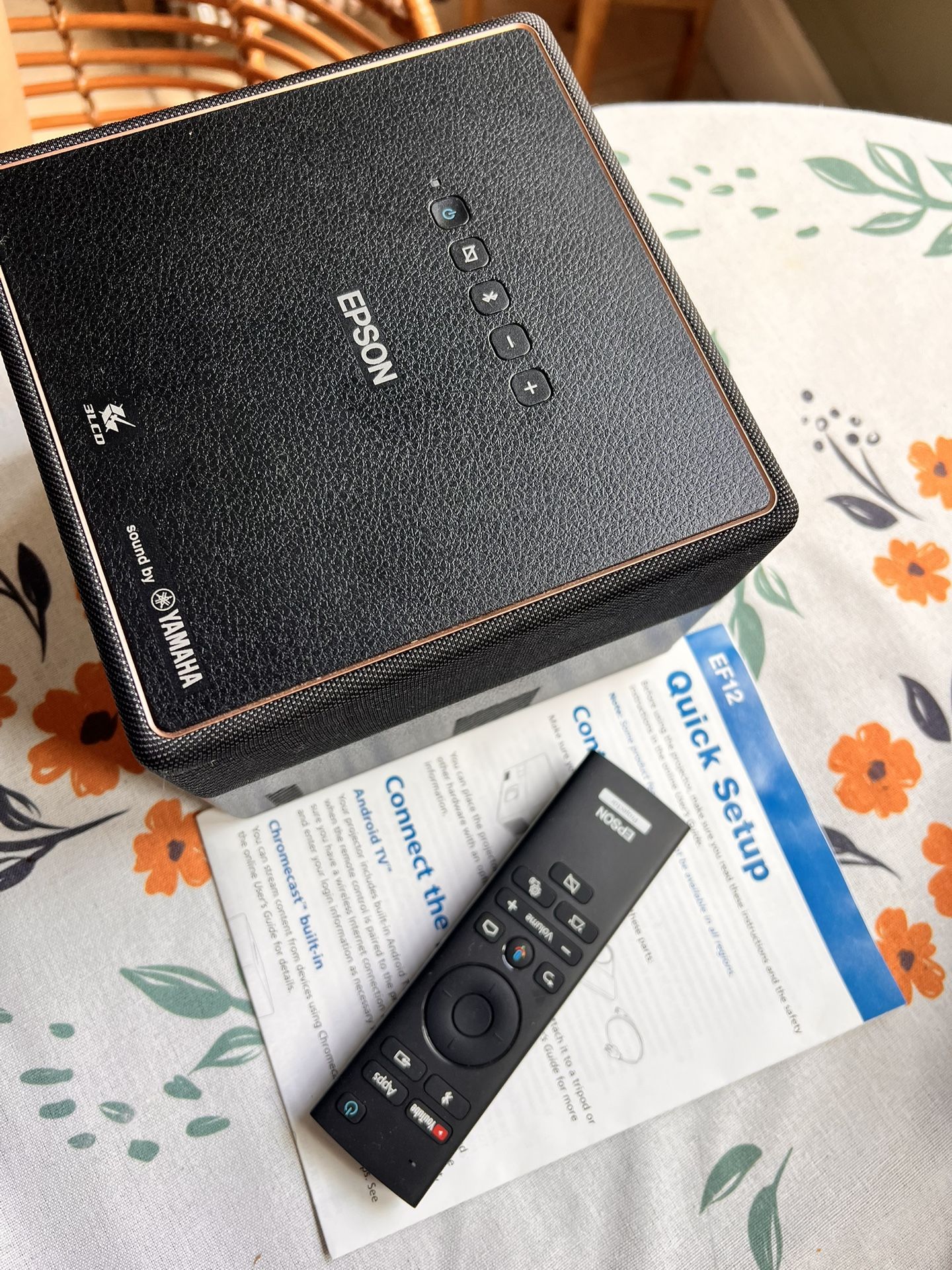 Epson Smart Projector “portable” 