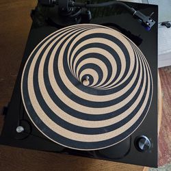 Fluance RT83 turntable